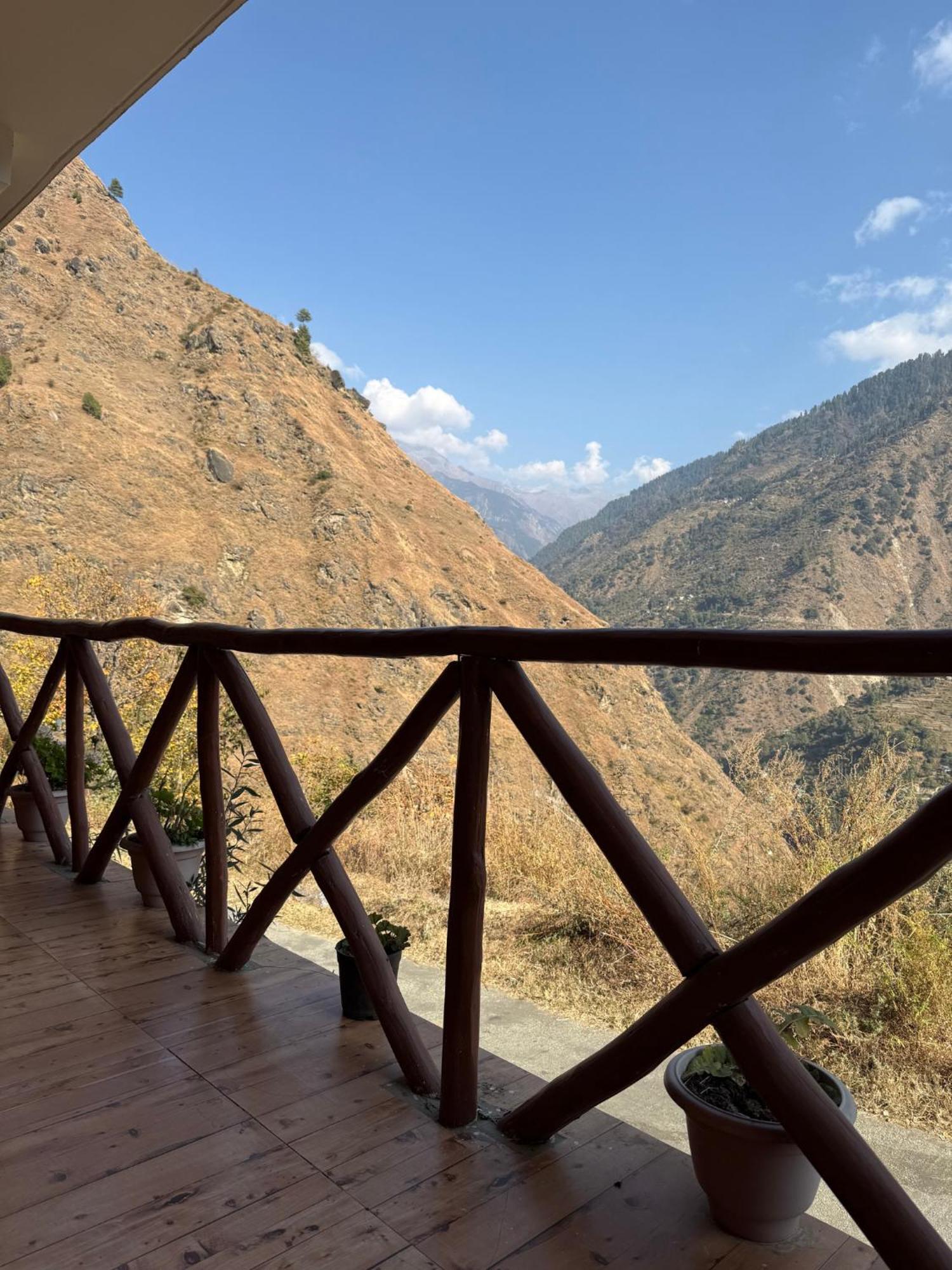 The Void - Tirthan Valley Gushaini Buitenkant foto